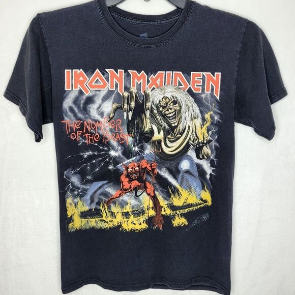 Iron Maiden The Number of the Beast 2011 T Shirt Size Small - Picture 1 of 6